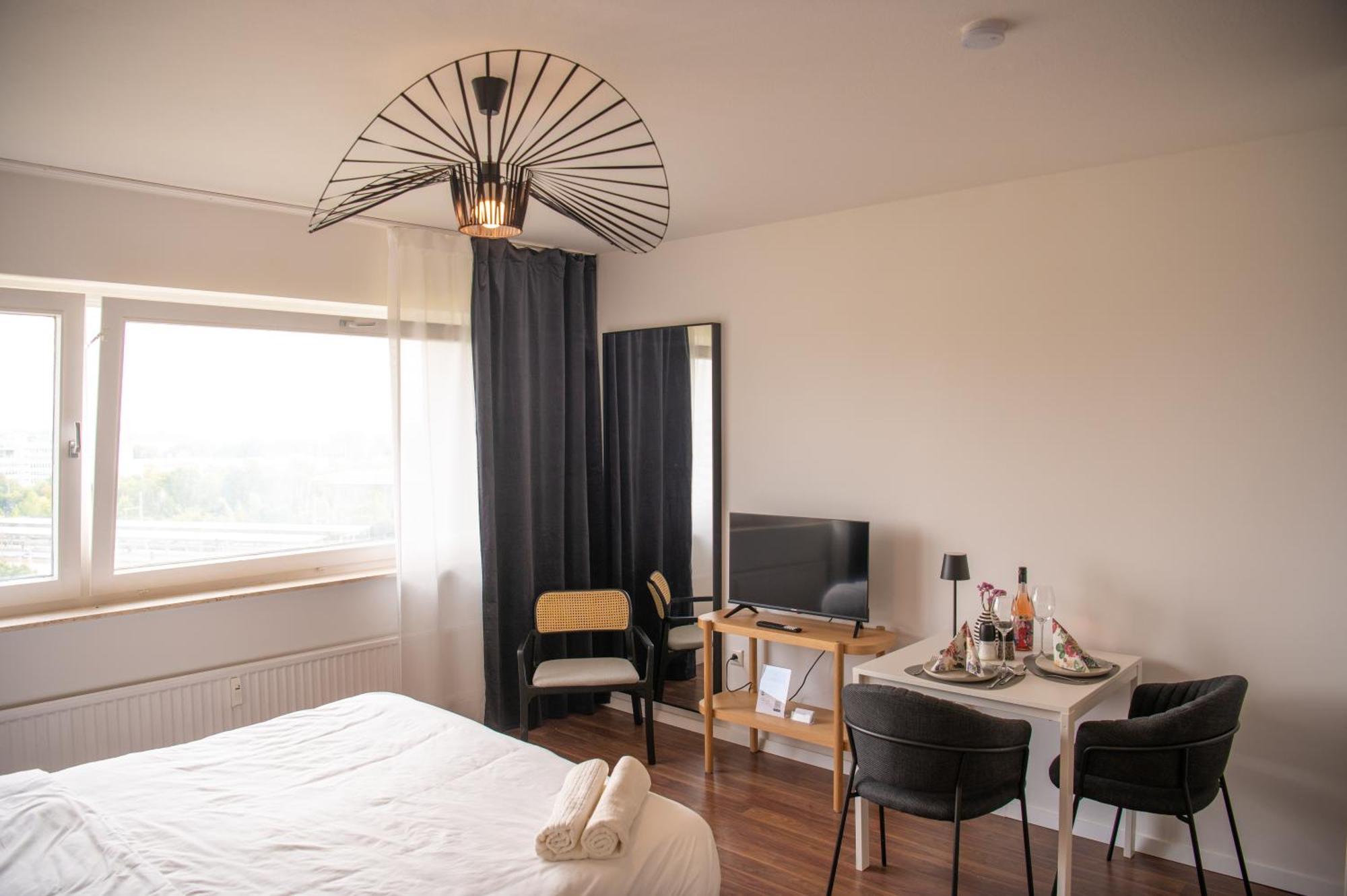 Apartments Strauss Near Bs-Hauptbahnhof براونشفايغ المظهر الخارجي الصورة